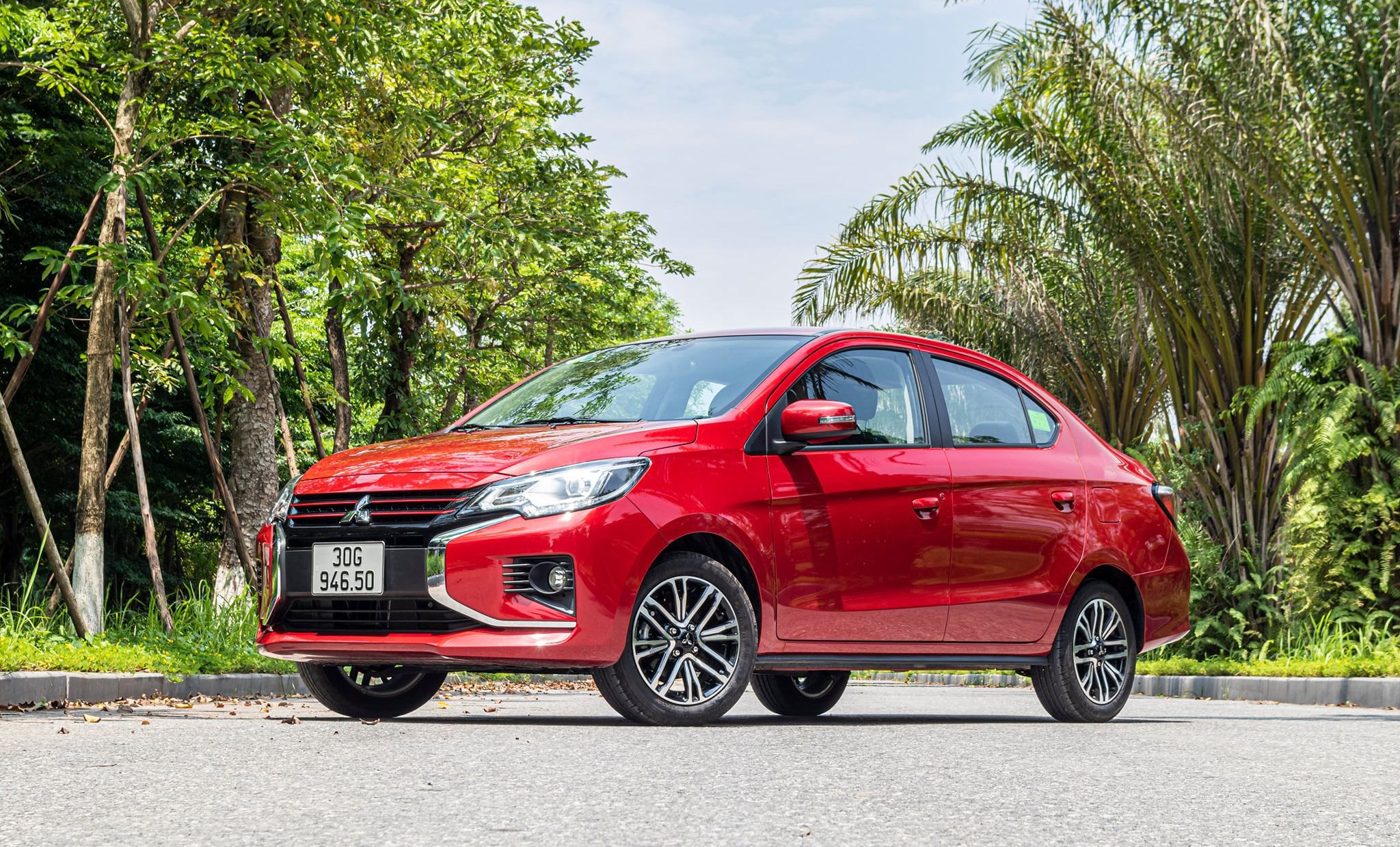 Đánh giá Mitsubishi Attrage 2023 Giá KM nội ngoại thất