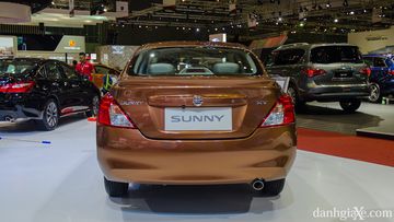 So sánh nên mua Suzuki Ciaz hay Nissan Sunny trên thị trường Việt? 14