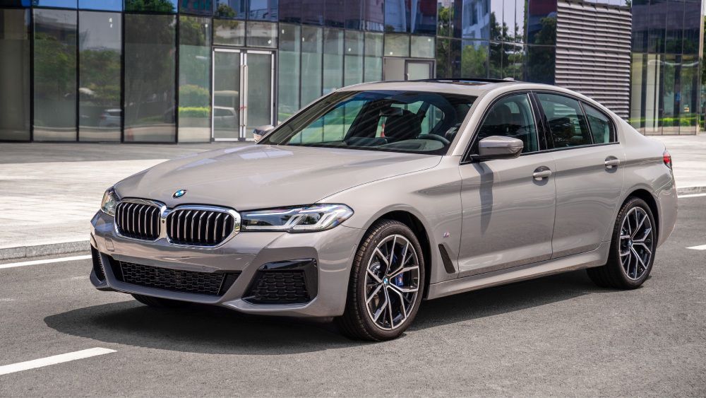 BMW 530i 2024 Giá lăn bánh và khuyến mãi T06/2024