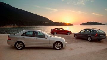 Mercedes-Benz C-Class thế hệ hai chính thức trình làng vào năm 2000