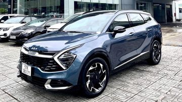 KIA Sportage 2022 nổi bật hơn hẳn các thế hệ trước với những đường nét cá tính