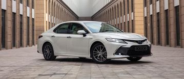 “Vua của các dòng xe sedan” Toyota Camry 2022 sở hữu thiết kế tươi trẻ hơn trước