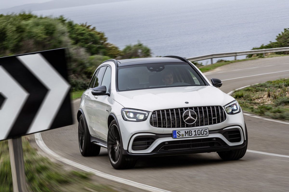 Mercedes Amg Glc63 Có Giá Từ 2,2 Tỷ Đồng Tại Anh