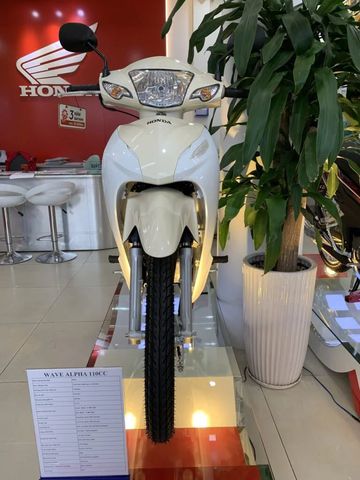 Chế độ đèn luôn sáng được kích hoạt trên Honda Wave Alpha 2024