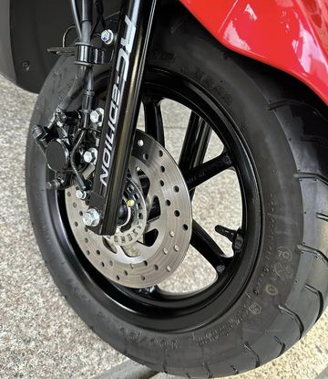 Yamaha Freego 2023 được trang bị bộ lốp không săm