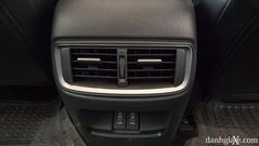 Cả 3 hàng ghế đều được trang bị cửa gió điều hòa