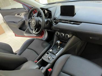 Không gian nội thất của Mazda CX-3 2023 có phần tương đồng với Mazda 2 thế hệ trước