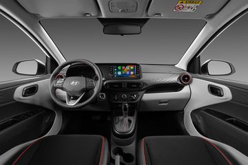 Các chi tiết trên i10 2024 được bố trí theo cụm, gọn gàng và khoa học.