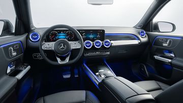 Danh gia so bo xe Mercedes-Benz GLB 200 AMG 2021