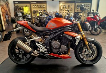 Triumph Speed Triple 1200 RS 2023 sở hữu thiết kế nhỏ gọn, thanh mảnh