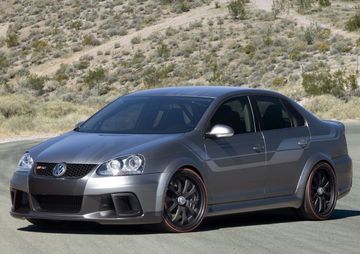 Jetta thế hệ thứ 5 được bán tại thị trường Mỹ đầu tiên