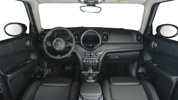 Không gian nội thất của MINI Cooper Countryman 2024 có thiết kế sang trọng