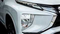 Đèn pha Bi-Led hiện đại hơn trên Mitsubishi Xpander AT