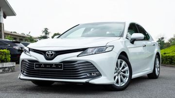 Thiết kế trên Camry 2021 trẻ trung, cuốn hút hơn nhiều so với bản tiền nhiệm