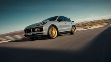 Khả năng vận hành của Porsche Cayenne Coupe 2024 được đánh giá là cực kỳ mạnh mẽ