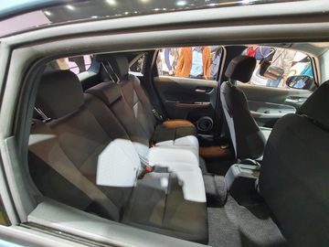 Không gian rộng rãi bên trong Honda Jazz 2020