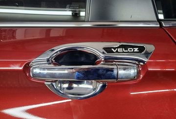 Chén tay nắm cửa/phim hõm cửa là phụ kiện giúp tăng sự sang trọng cho chiếc xe