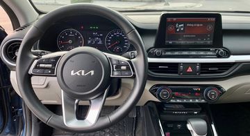 Màn hình giải trí 10.25 inch trên bản Kia K3 Premium 2023