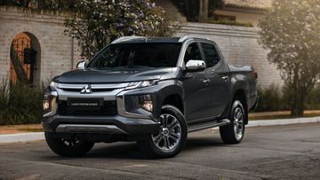 Mitsubishi Triton 2021 với ngoại hình nam tính đậm chất bán tải