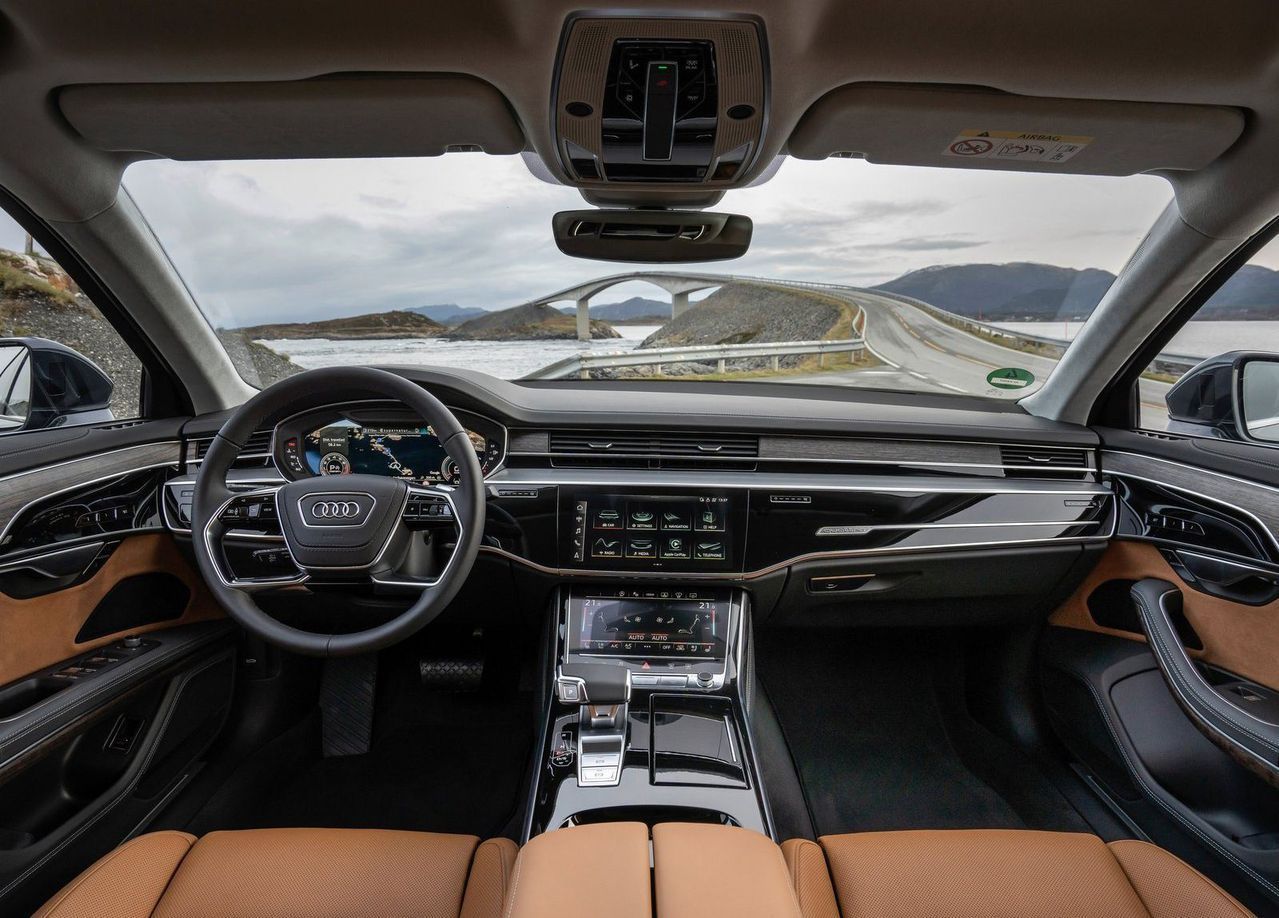 Khoang nội thất của Audi A8 2023 thời thượng và đẳng cấp dành cho ông chủ với nhiều trang bị nổi bật