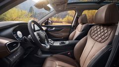 Hàng ghế đầu trên Hyundai SantaFe nổi bật với hoạ tiết quả trám