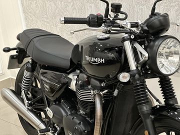 Triumph Speed Twin 900 2023 màu đen bóng