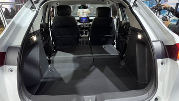 Người dùng có thể gập hàng ghế sau theo tỷ lệ 60:40 để mở rộng tối đa không gian khoang chứa đồ