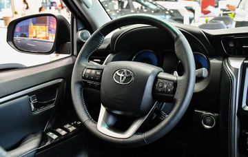 Vô-lăng tiện dung của Toyota Fortuner 2023