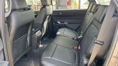 Hàng ghế phía sau của Ford Everest 2023