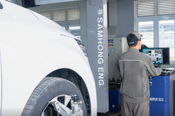 Xưởng dịch vụ với máy móc, thiết bị hiện đại tại đại lý