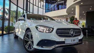E-Class 2017 với m&atilde; hiệu W213 mang ng&ocirc;n ngữ thiết kế Sensual Purity