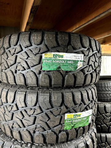 Lốp TBB TS-57 RT sở hữu bề mặt tiếp xúc rộng làm tăng khả năng bám đường