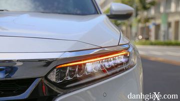 So sánh nhanh Honda Accord 2020 và Toyota Camry 2020 7 danhgiaxe.com honda accord 2020 65 234817 153158