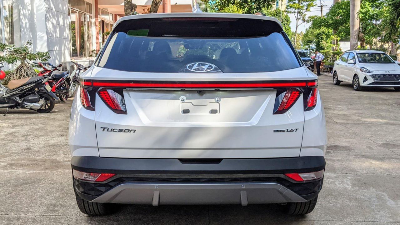 Đánh giá chi tiết Hyundai Tucson 2024: Thiết kế phá cách, trải nghiệm vận hành nhiều cảm xúc và đậm chất công nghệ Hyundai-tucson-2024-135516