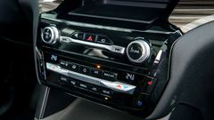 Ford Explorer 2025 cũng trang bị điều hòa tự động 3 vùng độc lập