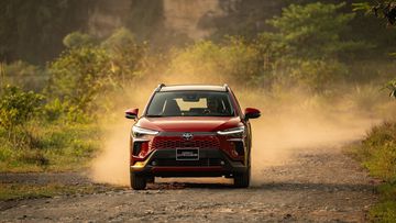 Toyota Corolla Cross 2024 tiếp tục sử dụng khung gầm TNGA và cấu hình truyền động như trước