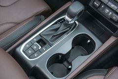 Cần số xe Hyundai Santa Fe 2021