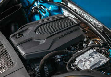 Sức mạnh 265 mã lực từ khối động cơ 2.0 lít là khá dư cho một chiếc ô tô với điều kiện đường sá tại Việt Nam cùng mức mô-men xoắn cực đại 400 Nm ngay từ 1800 vòng/phút.