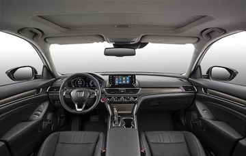 Khoang lái trên Honda Accord 2022