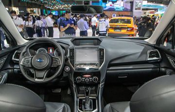 Tiến vào bên trong khoang lái, có thể thấy Subaru Forester 2023 gần như không có nhiều khác biệt so với “người tiền nhiệm”
