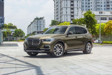 Lưới tản nhiệt BMW X5 2023 vẫn duy trì thiết kế trung tính và kích thước vừa phải