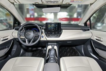 Corolla Altis 2023 sở hữu không gian nội thất lấy cảm hứng từ triết lý “Tối giản lay động cảm quan”