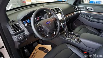 Danh gia chi tiet xe Ford Explorer 2020