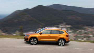 Skoda Karoq 2024 sử dụng cấu trúc khung gầm MQB trứ danh từ Tập đoàn Volkswagen