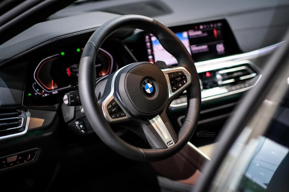 BMW X6 2023: Bảng giá lăn bánh, Thông tin Xe & Ưu đãi tháng 02/2024