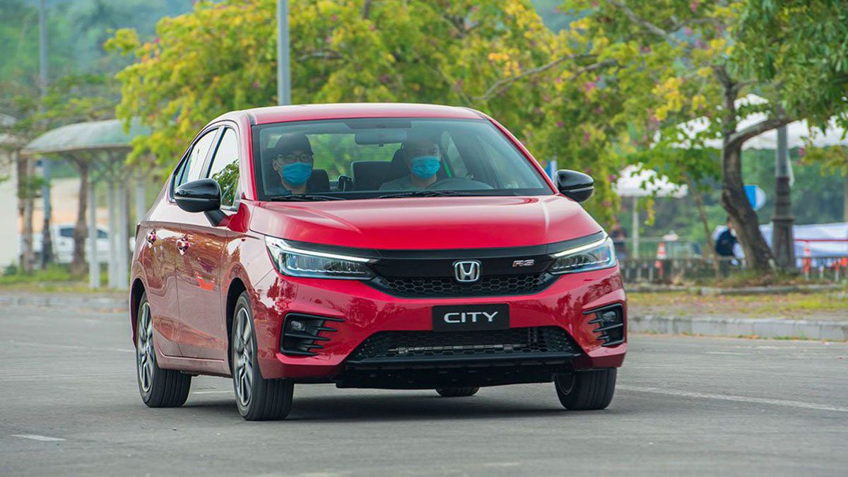 So sánh các phiên bản Honda City 2023: giá, màu xe, thông số