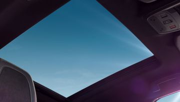 Phiên bản 2008 GT 2025 sang trọng với trang bị cửa sổ trời toàn cảnh cao cấp