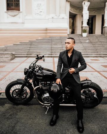 Bonneville Bobber sở hữu công nghệ 2 chế độ lái Road & Rain giúp Biker