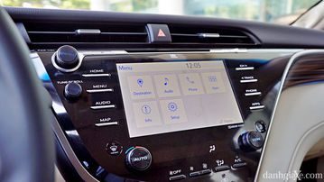 Âm thanh trên Toyota Camry 2020 sống động