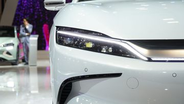 Đầu xe BYD HAN 2025 thêm phần cá tính khi thiết kế dải đèn pha thanh mảnh hơn khá nhiều